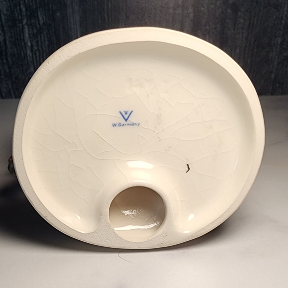 Goebel Hummel-Apple Tree Girl  Figurine/Girl Sitting in Tree with Bird On Branch - Picture 9 of 12